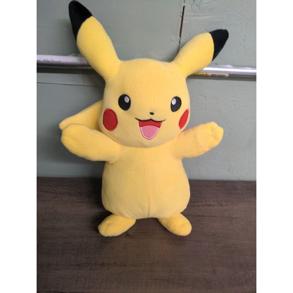 Pikachu Pokemon 9" Plush Doll Toy WCT Wicked Cool Toys Very Good Pre-owned